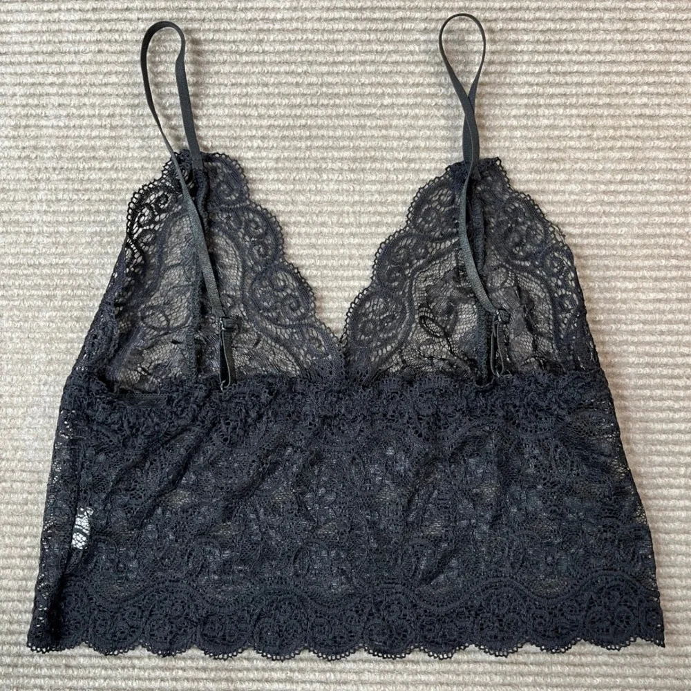 Black Floral Lace Bralette Sheer Adjustable Strap V-Neck Scallop Trim Size Large
